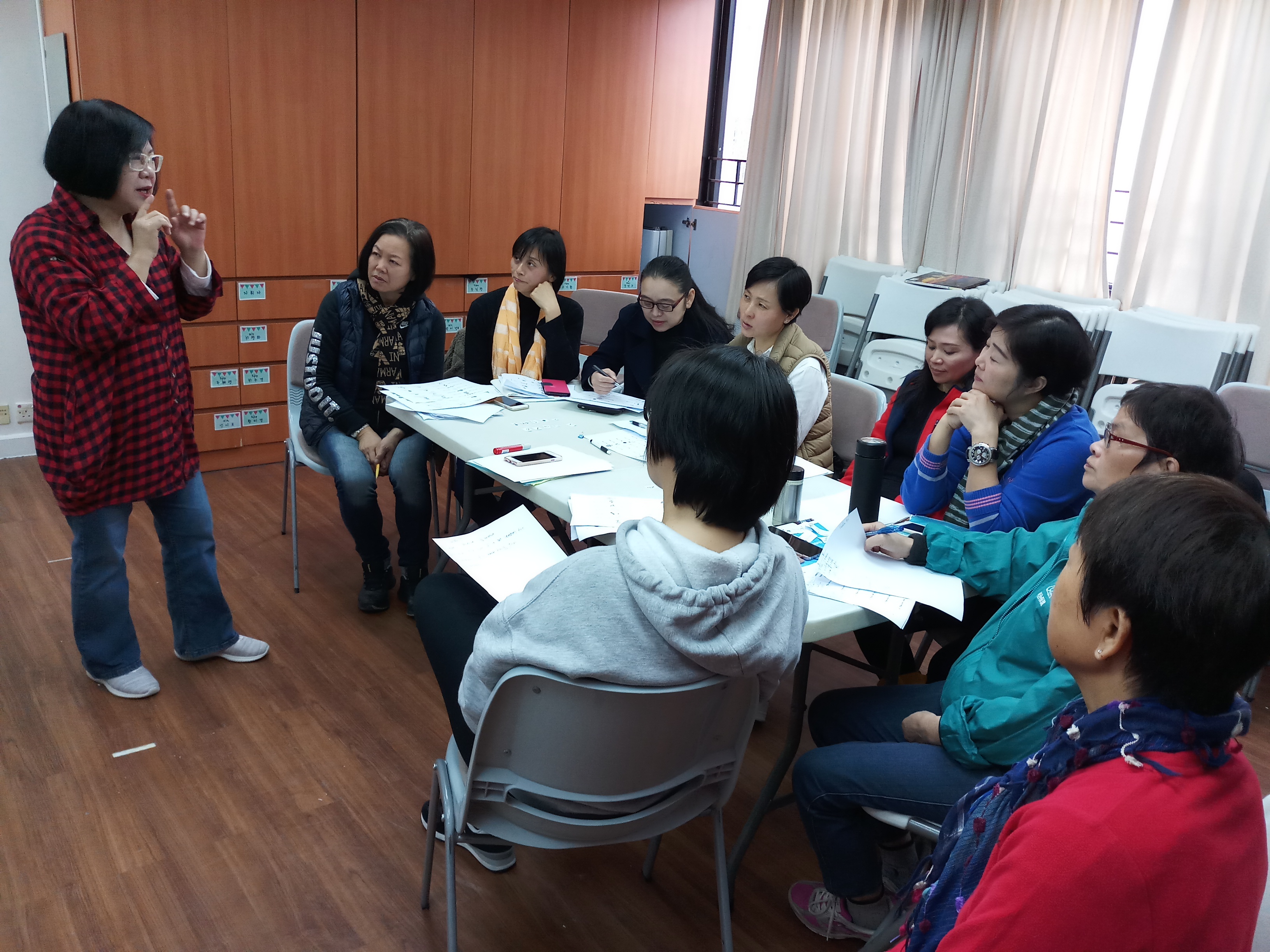 免費成人英文班，有新移民參加.jpg